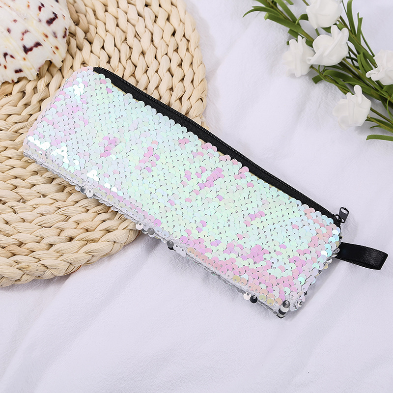 Cross-border sequin bag, mermaid sequin storage bag, loose change storage bag, women's sequin makeup bag, portable tassel women's bag, sequin bag details Picture