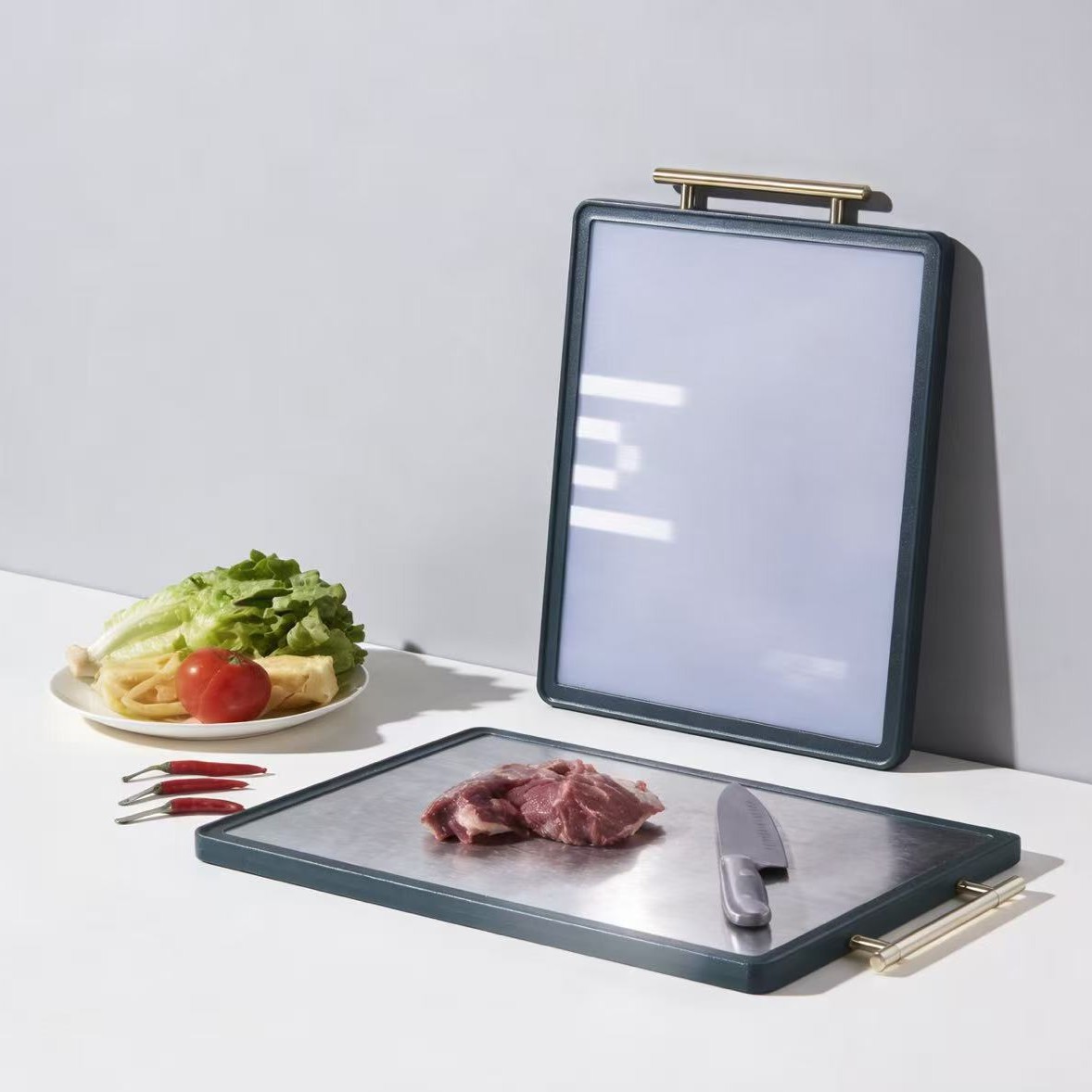 Household stainless steel double-sided cutting board, solid wood chopping board, cutting board, adhesive board, knife board Application Scenario