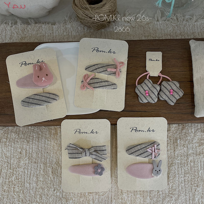 Cute hair accessories, hair clips, hair bands, grab clips, acetate shark clips, cloud-shaped hair accessories for children and girls are available in a variety of styles to choose from Application Scenario