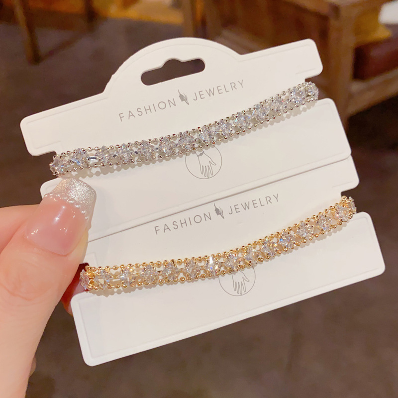 French exquisite, fashionable, light luxury, full diamond geometric bracelet, simple and elegant, daily commuting, high-end feel, super shiny bracelet for women