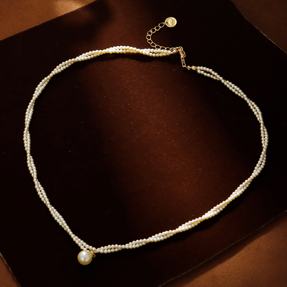 Hyacinth double-layered pearl mother-of-pearl necklace, sweater chain, collarbone chain, light luxury and niche, 2025 Douyin Hit pendant accessory Application Scenario