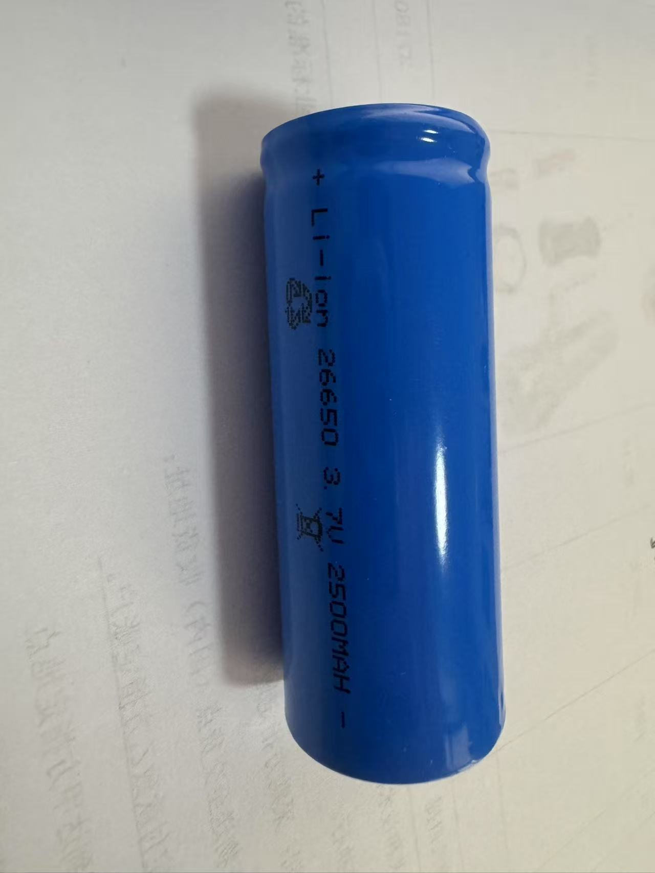 26650充电理锂电池26650并联锂手电电池充电式锂离子尖头3.7v