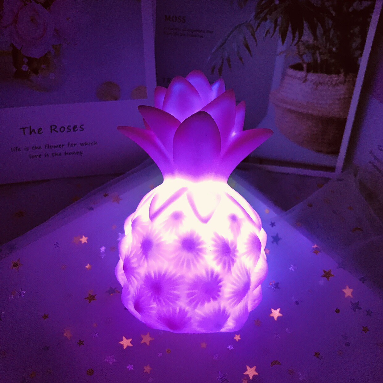 ins best-selling items: Stars, Clouds, Sun, Unicorn, ice cream, night light, children's room decoration, and glowing toys Application Scenario