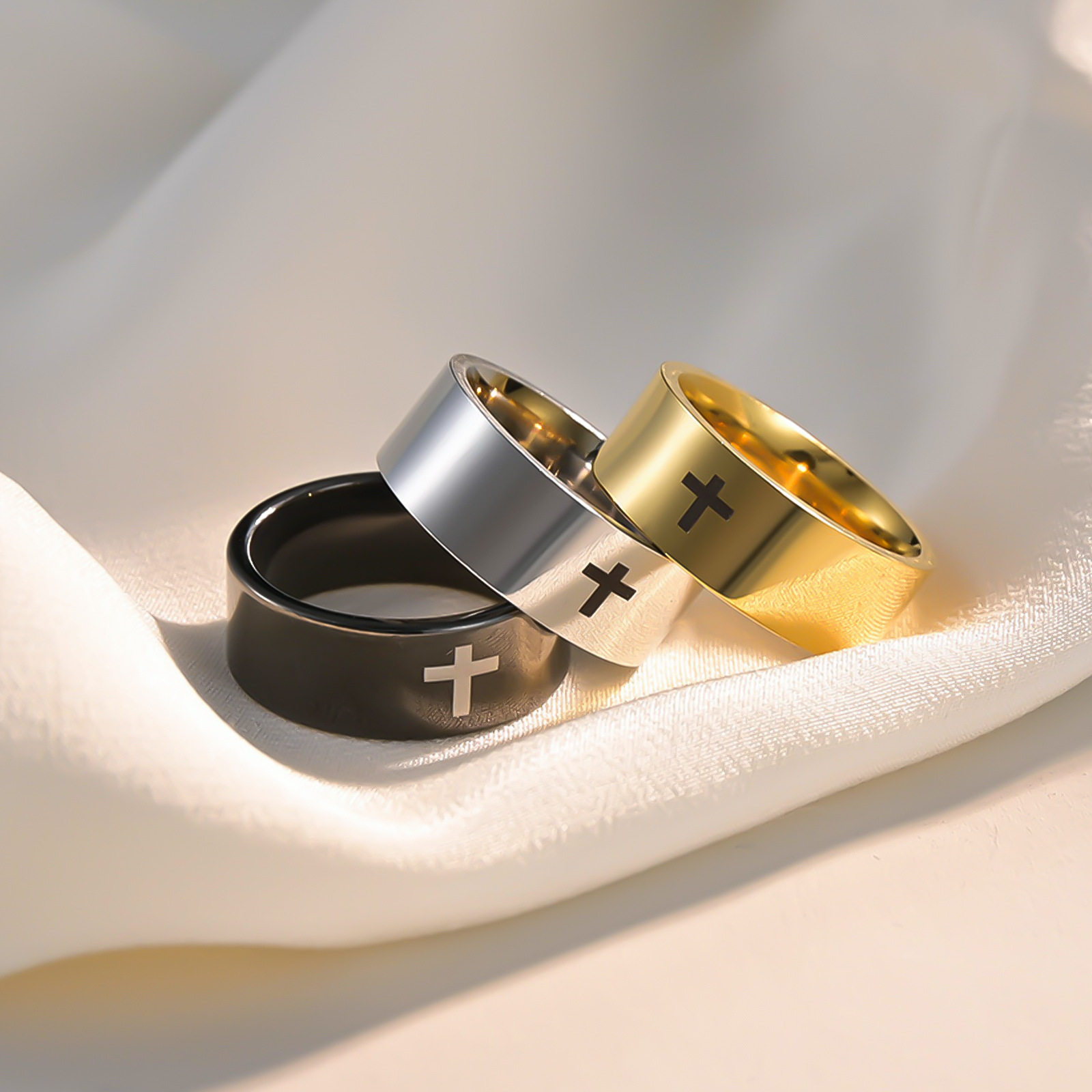 Amazon's best-selling cross-shaped jewelry: Classic 6mm/8mm marked cross-shaped stainless steel ring bands from Europe and America