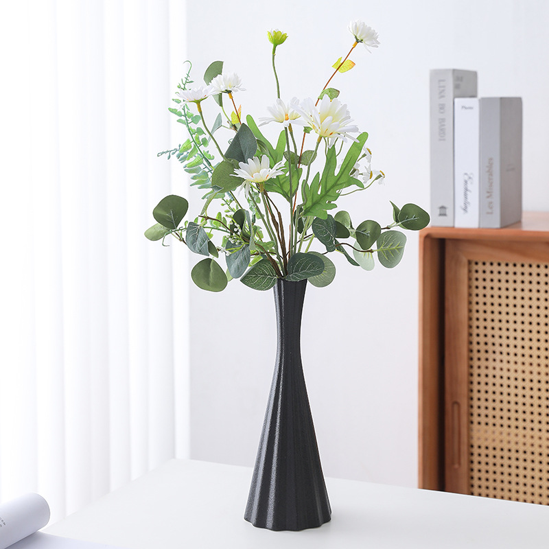 2025 Nordic-style light luxury ceramic vase, creative and high-end water-grown fresh flower decorative item for living room and dining table flower arrangement