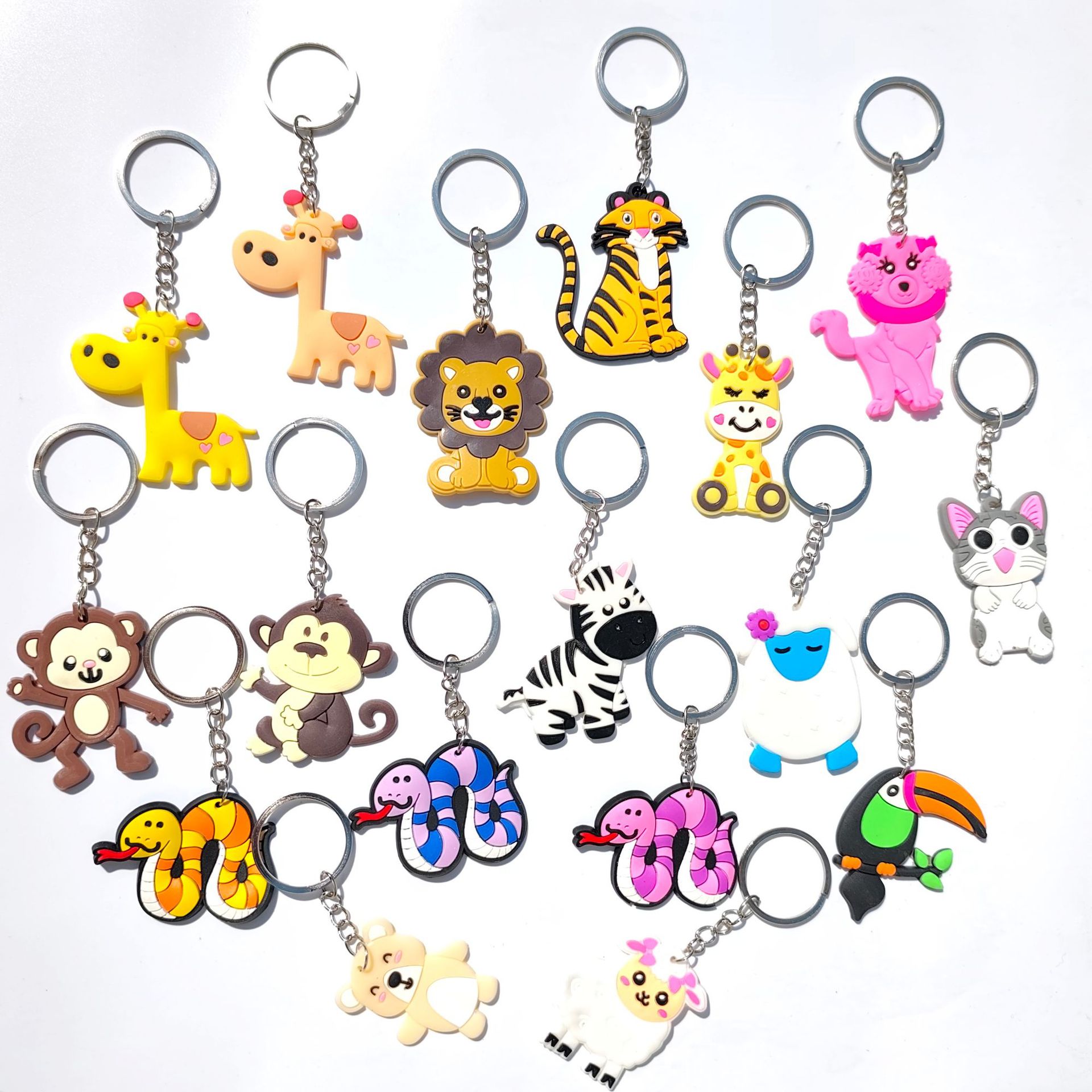 跨境新款动物钥匙扣礼品卡通可爱挂件PVC软胶森林动物钥匙链批发