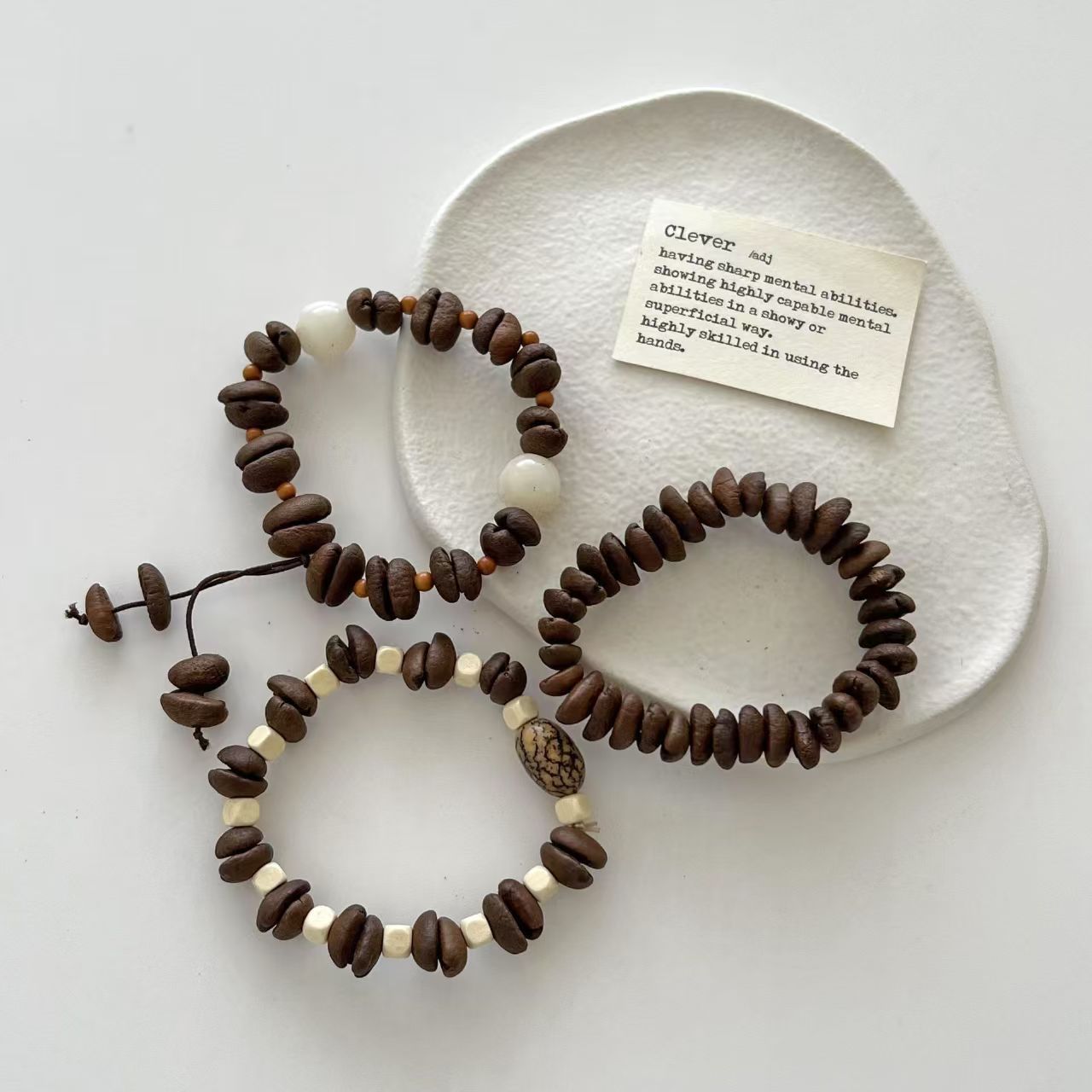 diy accessories with perforated natural coffee beans, spacer beads, loose beads, bracelets and strings, medium deep roasted round beads Application Scenario