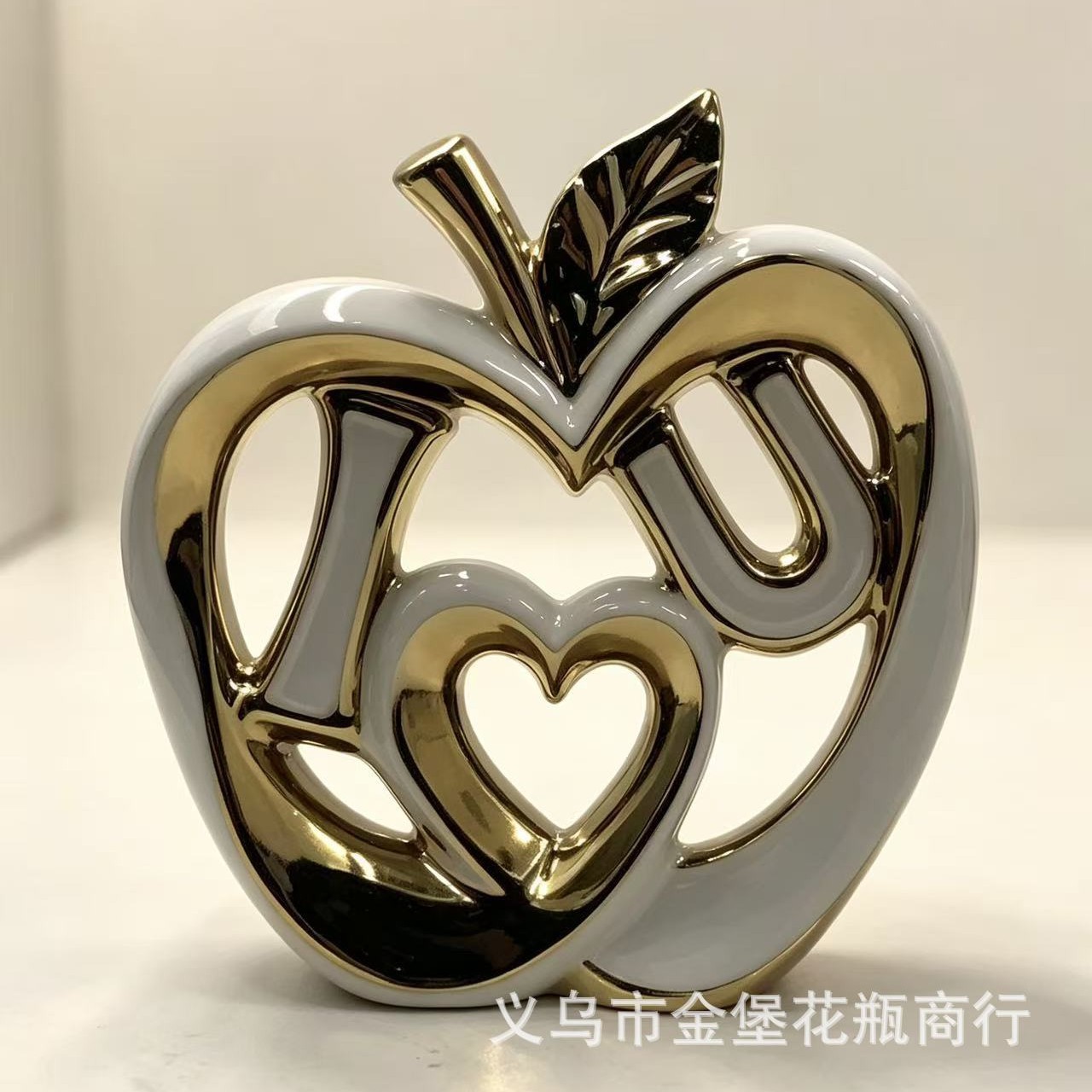 其他材质工艺品实物图