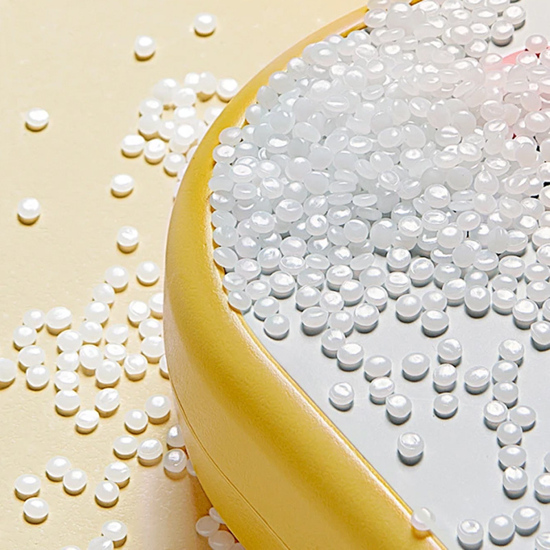 PET transparent patterned fruit platter with lid storage, light luxury and simple octagonal handle fruit platter with lid Application Scenario