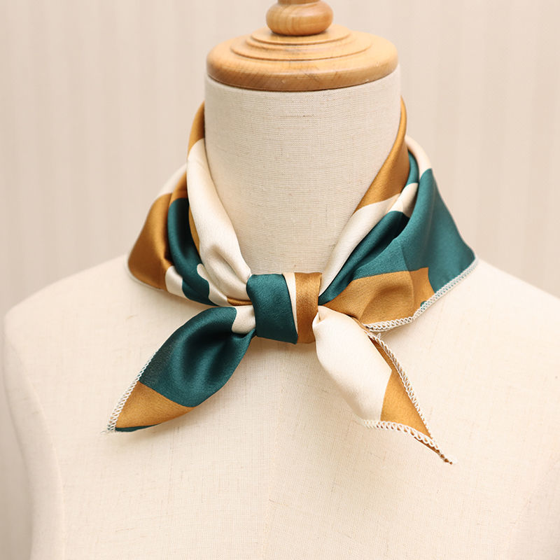 50小方巾软妹丝巾女韩版围巾风百搭职业空姐领巾百变装饰包包头巾