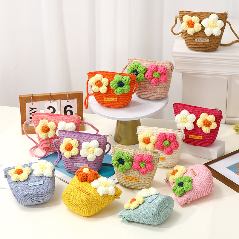 Summer straw bag hand-woven vacation bag for girls and children, cute flower straw bag by the seaside, crossbody coin purse details Picture