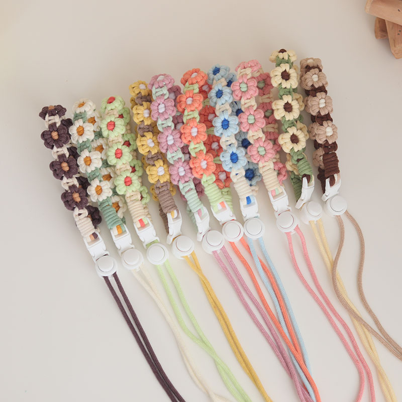 ins Daisy flower water cup lanyard, beverage anti-loss lanyard, portable coffee cup handle, cup sleeve, insulated cup net pocket Application Scenario