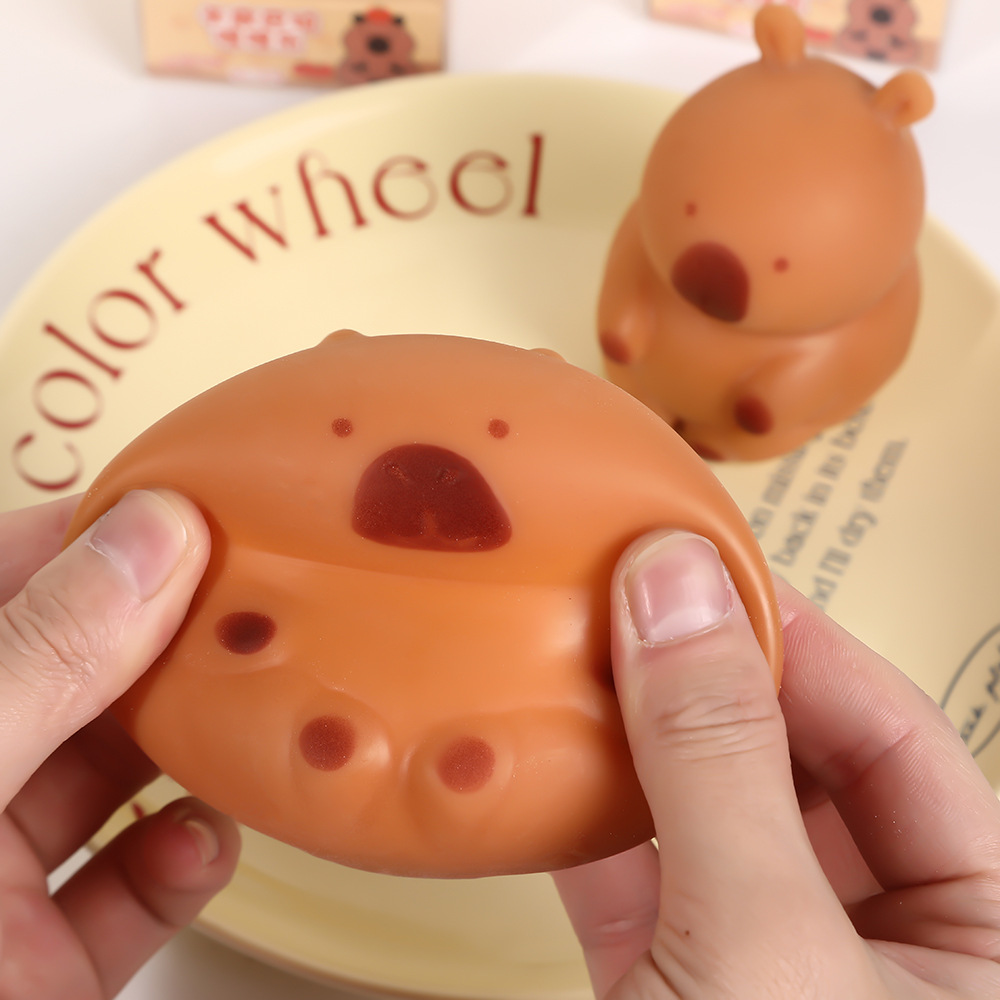 Douyin's popular Kapibala Pinch Play large cute guinea pig TPR toy children's slow rebound stress relief figurine Application Scenario