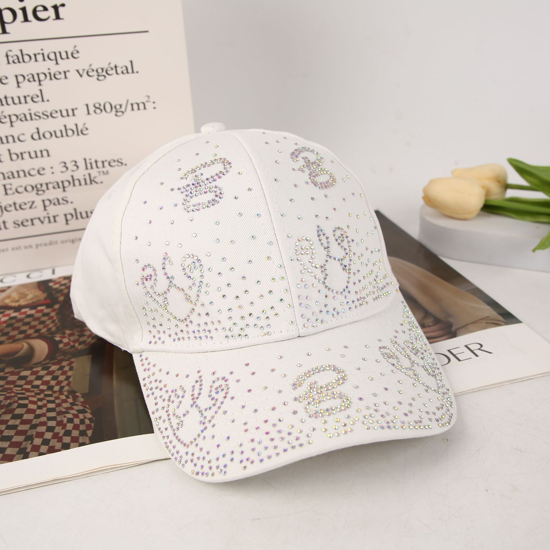 A versatile European and American style baseball cap with a unique and stylish rhinestone design, a trendy women's sun protection cap, and a rhinestone baseball cap Specification image