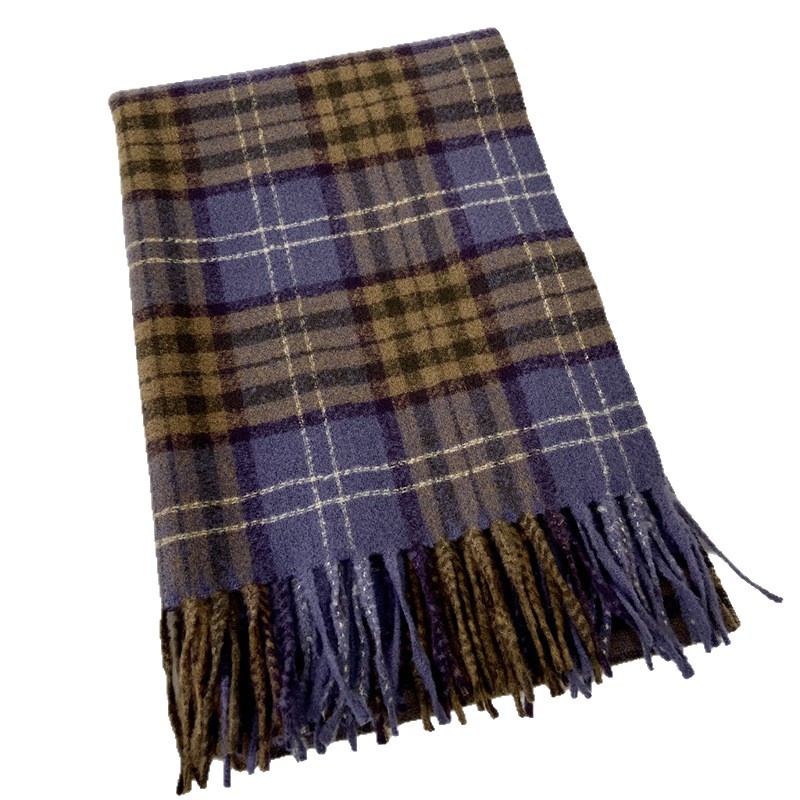 A new thickened and warm fringed shawl for women's winter 2025, faux cashmere, retro and versatile, student and couple scarves, wholesale from street stalls Item Picture