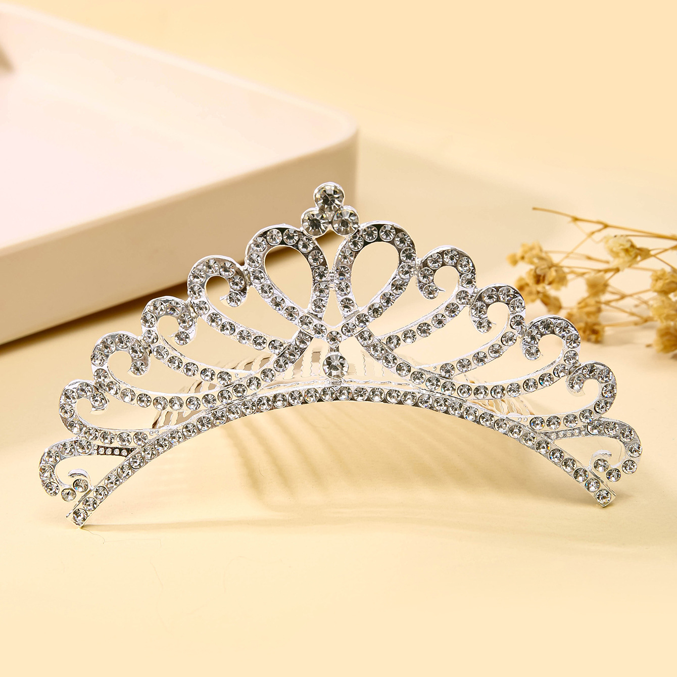 New silver diamond princess headwear, luxurious wedding dress, beauty pageant, super glittering crystal golden eagle goddess hair accessory, hair crown details Picture