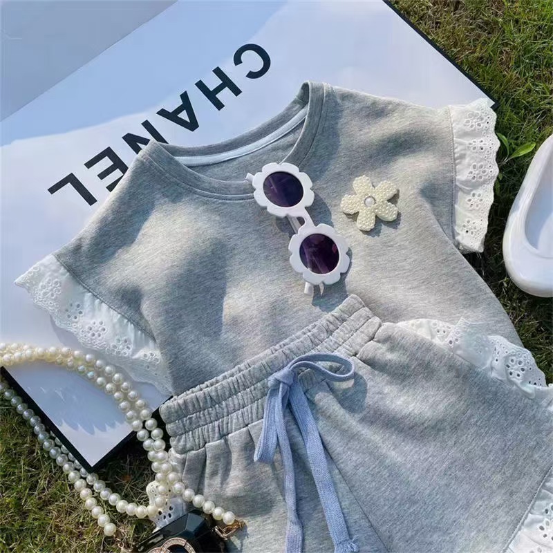 Chica vestido de verano bebé versión coreana casual encaje encaje manga corta camiseta pantalones cortos cortos dos piezas zoe details Picture