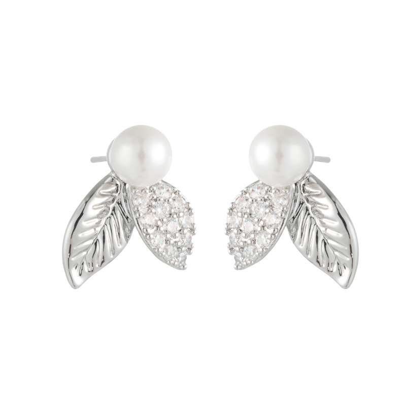 Simples y versátiles perlas de dos hojas pendientes de aleación de cobre micro incrustado con circonio S925 agujas de plata premium sensación exquisita commuter orejas Item Picture