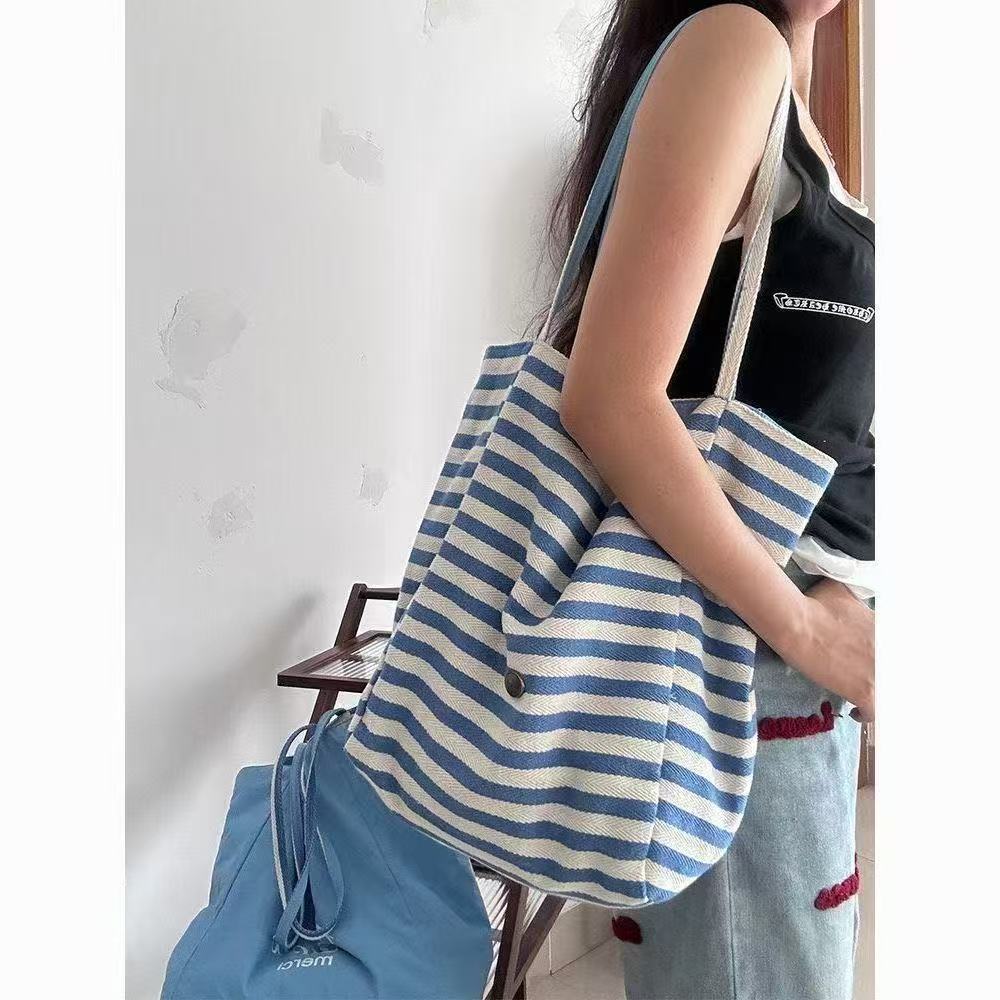 Cross-Border Canvas Bag, Striped Canvas Bag, Tote Bag, Student Large-Capacity Casual Shoulder Bag, Fashionable Casual Bag, Fashionable Simple Handbag, Canvas Bag Application Scenario