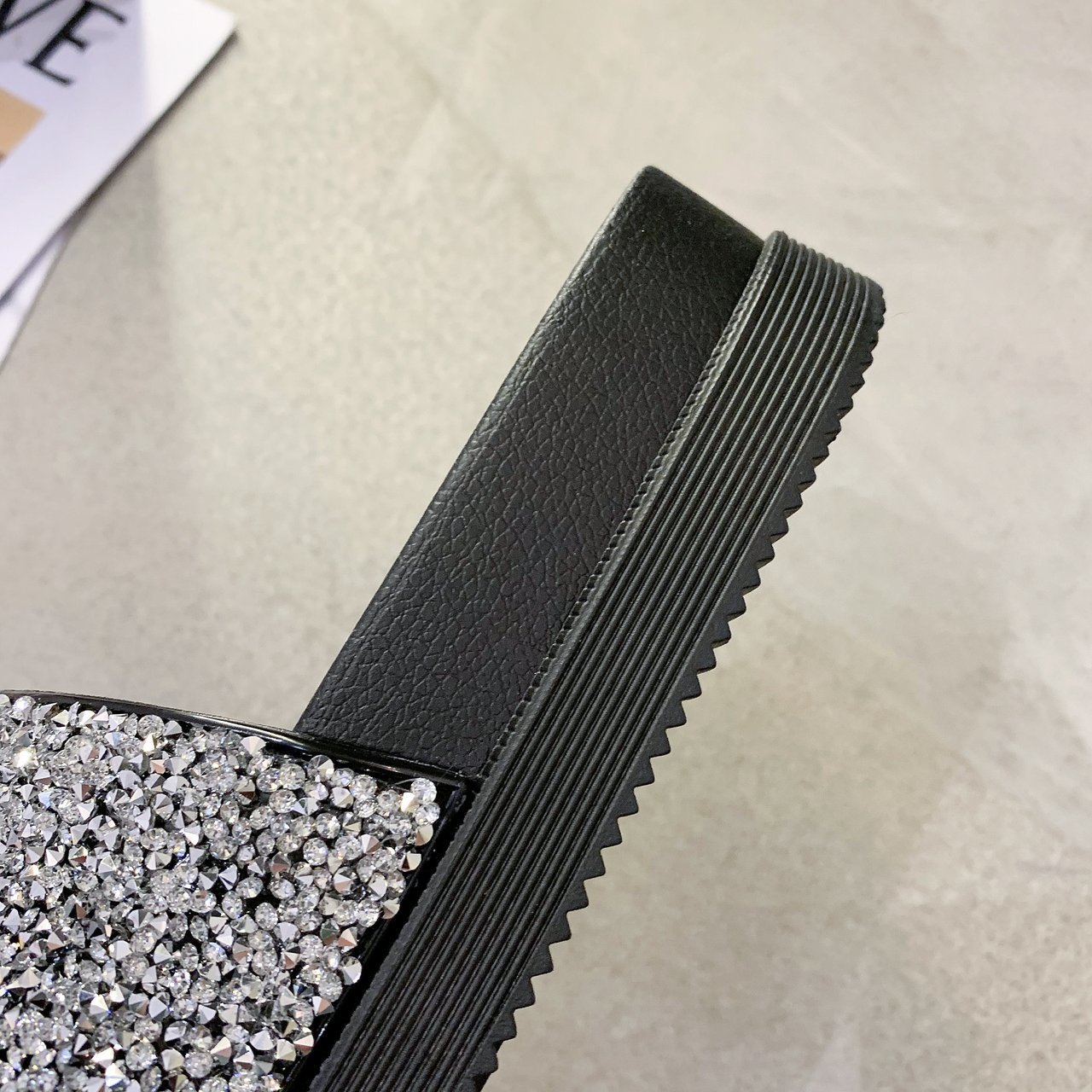 女式雪地靴实物图