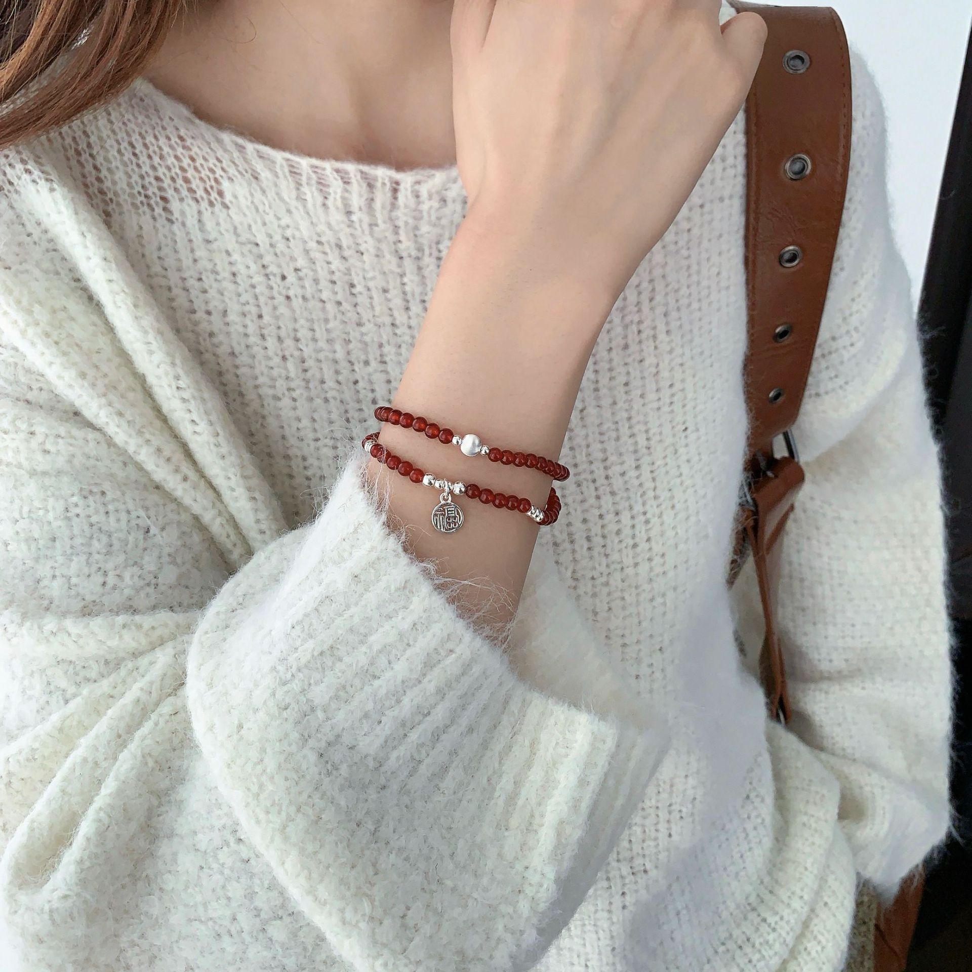 S925 sterling silver 11.27 Fupai red agate cat eye bead bracelet for women, a new Chinese-style niche high-end double-loop bracelet Application Scenario