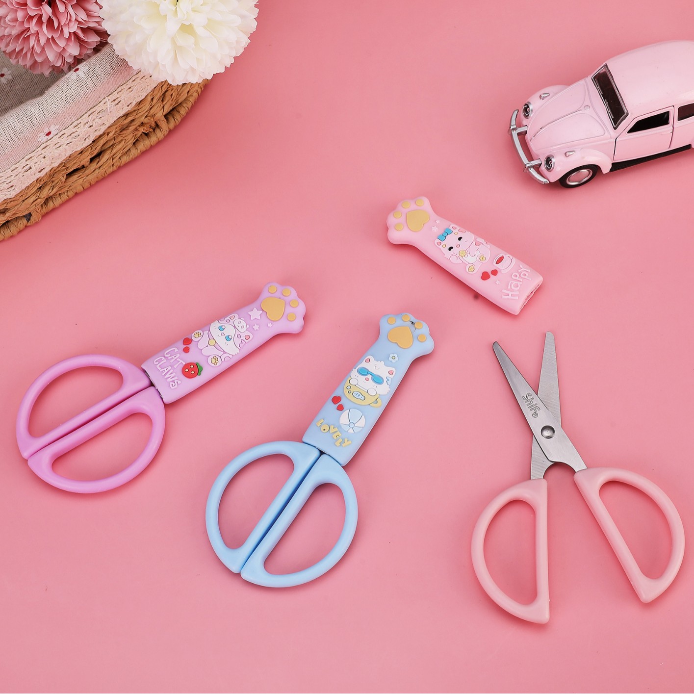 Pioneer 1516 Cat Paw Children's Scissors, cute and creative student scissors with protective case, student scissors for office stationery details Picture