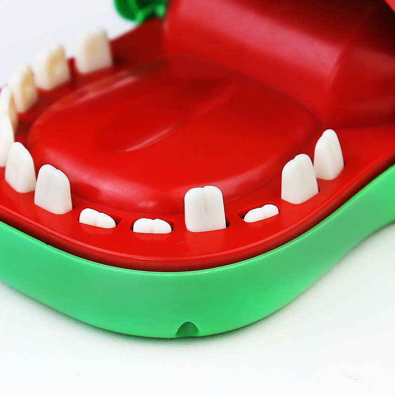 Large crocodile finger-biting toy, shark tooth-pulling parent-child game, dog finger-biting toy, children's prank props details Picture
