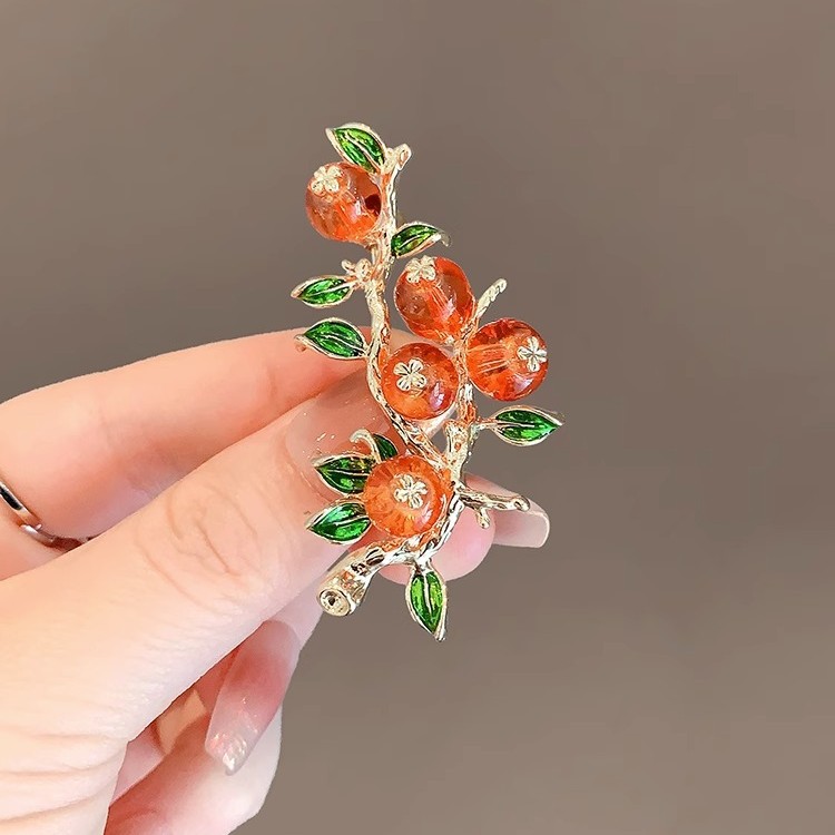 "Shishi Ruyi brooch, high-end women, retro, exquisite and elegant brooch, 2023 new style pins, suits, sweaters and accessories. details Picture
