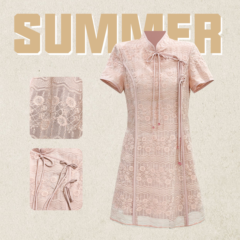 This new Chinese-style dress for women in summer is designed to slim the waist and make the figure look slimmer. It features a short-sleeved design and an improved cheongsam dress