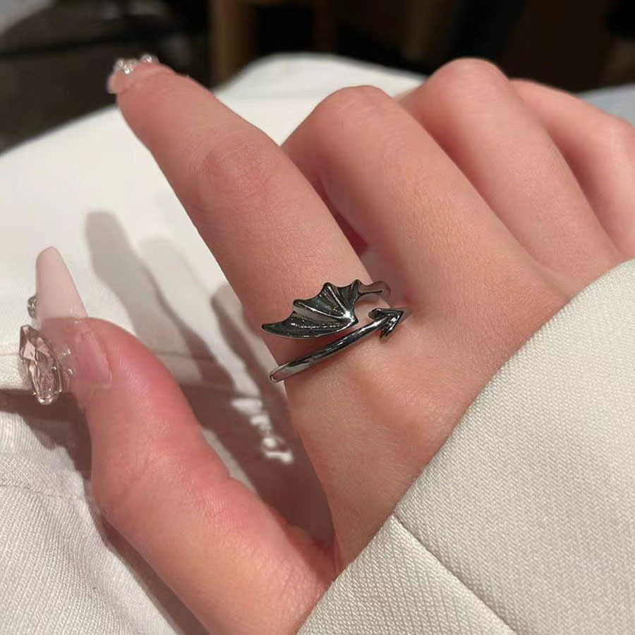 跨境恶魔翅膀戒指天使之翼开口个性朋克手饰批发简约百搭指环日韩