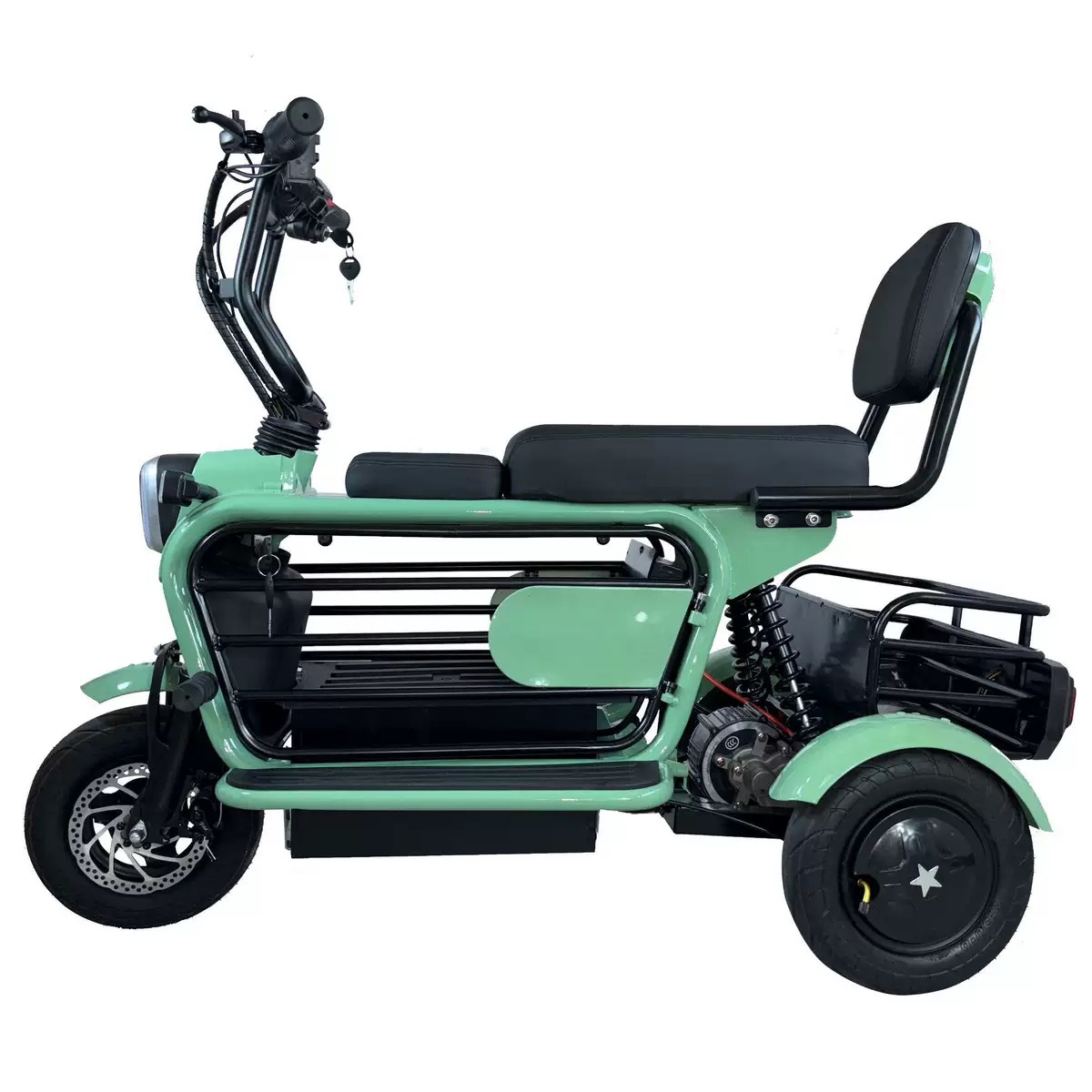Electric tricycles are portable transportation vehicles for the elderly, adults for both men and women to pick up and drop off children, buy groceries, and carry pets Application Scenario