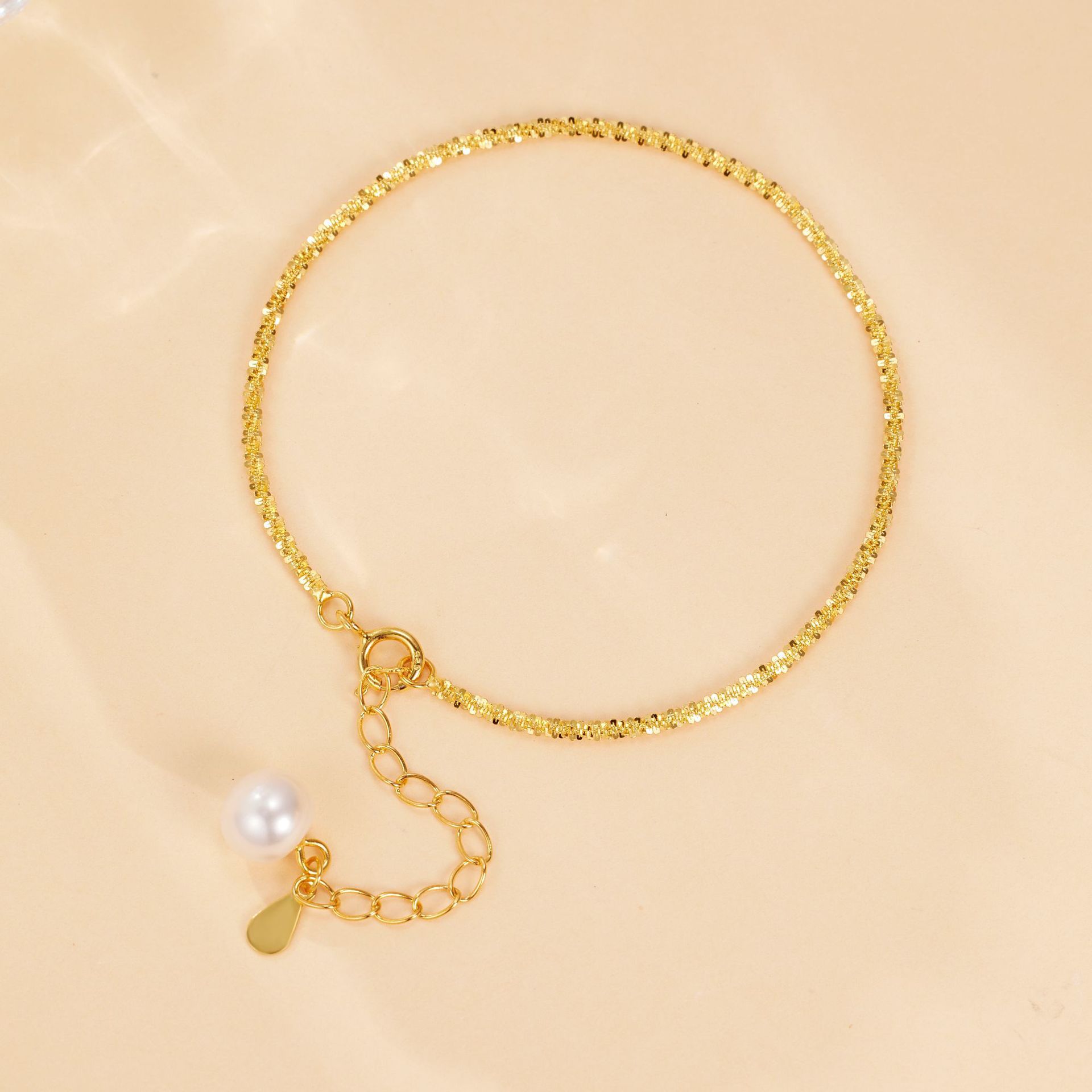 Wholesale of "Starry Sky Sparkling" couple silver bracelets for women. Design sense, niche vegetable flower chain, no color fading, simple jewelry full figure