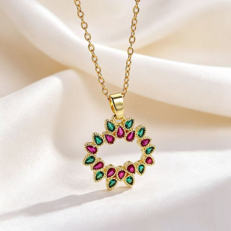 A two-piece set of exquisite zirconium flower wreath necklace and ring from Europe and America, with a light luxury style and versatile collarbone chain accessories Specification image