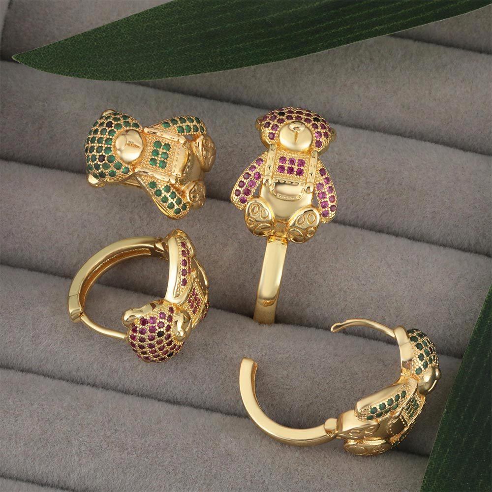 This is a popular and unique 18K gold-plated zircon bear opening decoration for girls in Europe and America. It is cute and versatile on Instagram Application Scenario