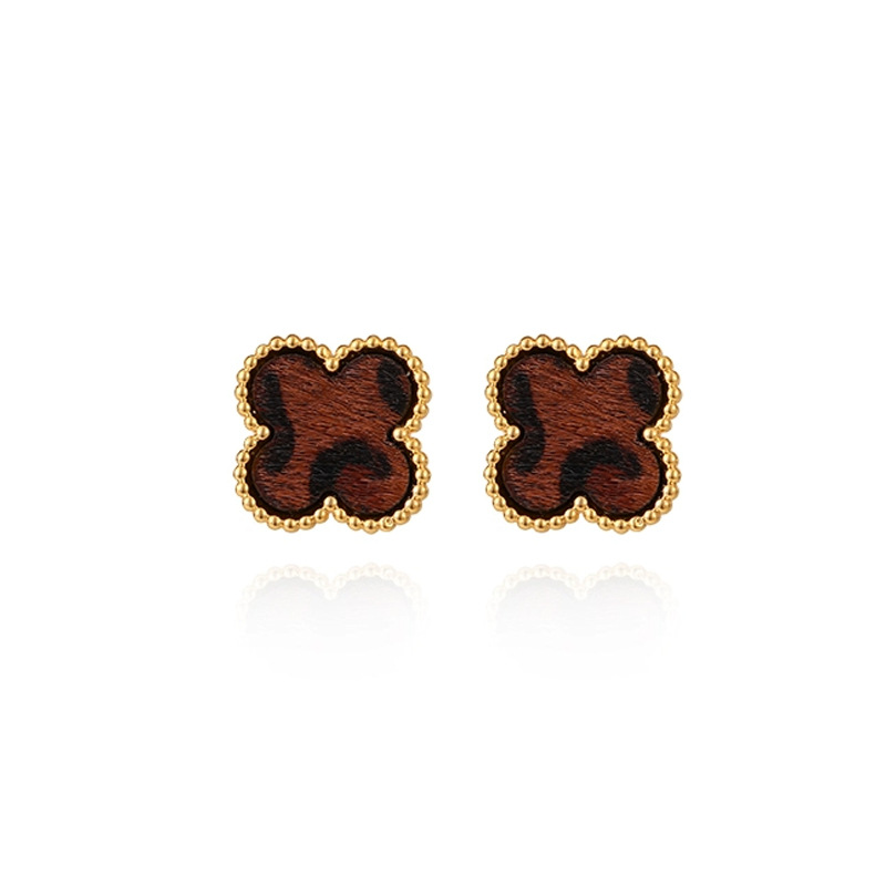 Autumn and winter retro leopard print four-leaf clover stud earrings for women, a light luxury and high-end look, a small and luxurious commuter earring and earrings Item Picture