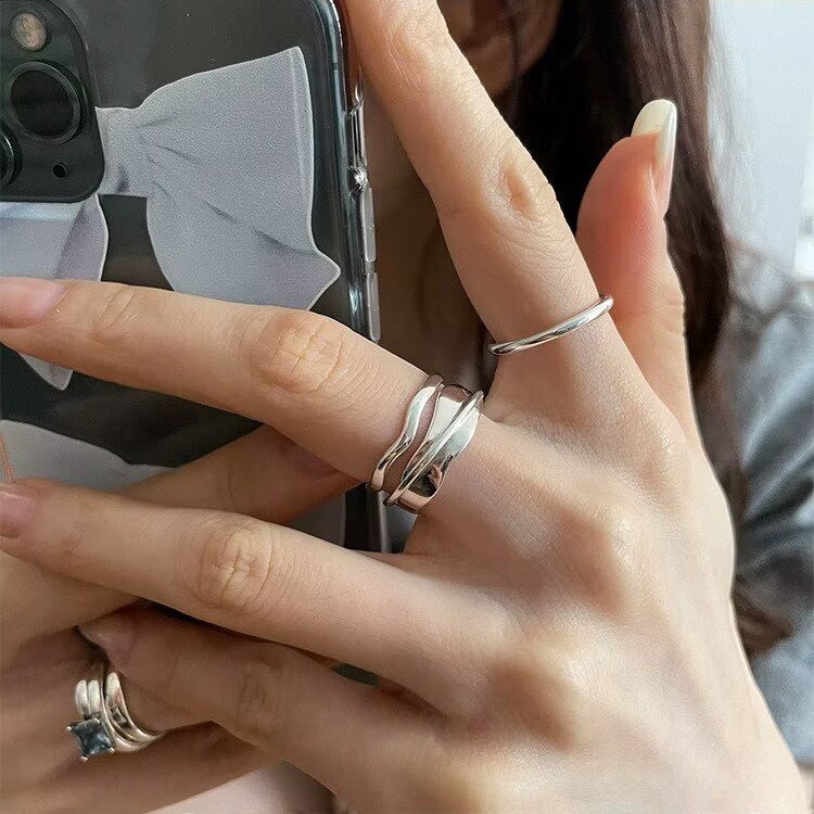 S925 sterling silver 12.5 hollowed-out irregular double-layer ring, women's Instagram niche design, light luxury and high-end feel, adjustable Application Scenario