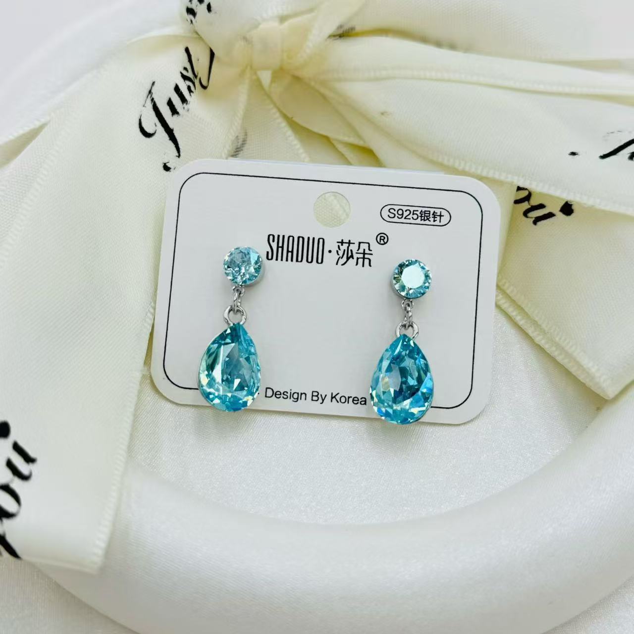 S925 Silver Needle Teardrop Crystal Earrings for Women, Korean style, fashionable and versatile, light luxury and elegant earrings, high-end earrings