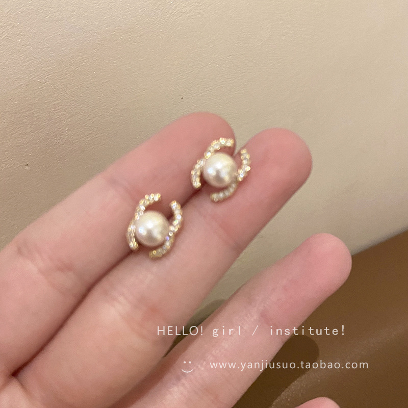 饰品/耳饰/耳钉/珍珠耳钉/诗尊细节图