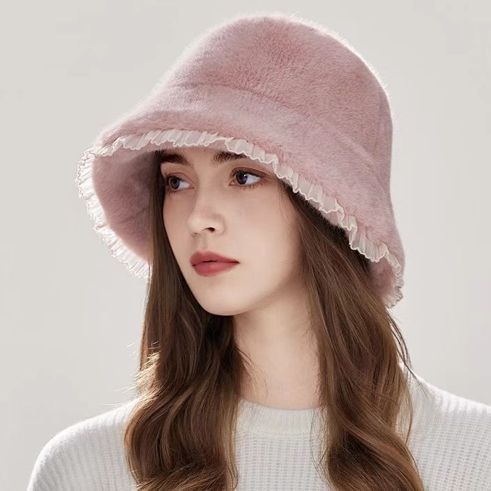 A versatile knitted, warm, Korean-style fisherman's hat that shows off your face, a sweet and cute women's woolen hat with lace trim for the autumn and winter season Item Picture