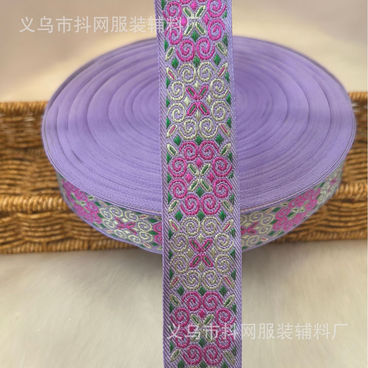 التطريز الوطني الثلاثي الأبعاد مع أغطية شعر، أغطية أغطية أغطية Specification image