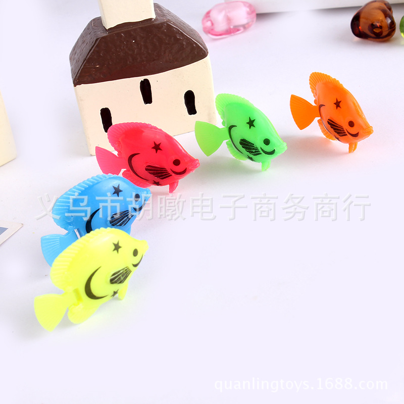 Simulated fish water ball fish tank decoration suspended on the water surface gashapon accessories colorful plastic 4.5CM ornamental floating fish Specification image
