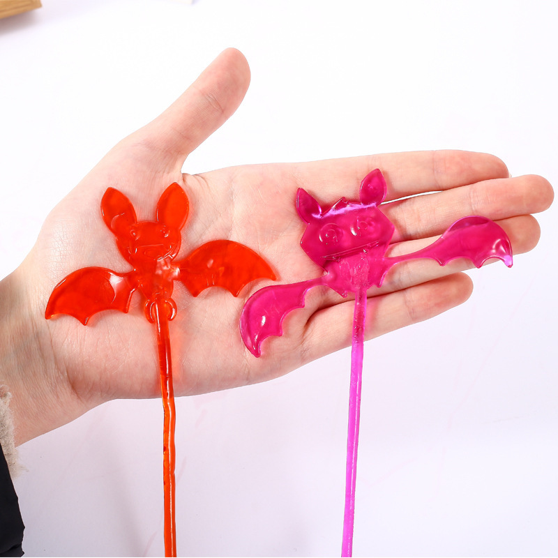 跨境怀旧伸缩粘性蝙蝠创意整蛊万圣爬墙发泄弹性小玩具批发