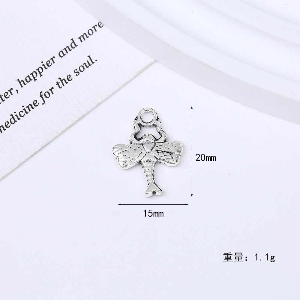 Wholesale of new DIY heart-shaped angel pendants, keychains, necklaces, car decoration accessories Application Scenario