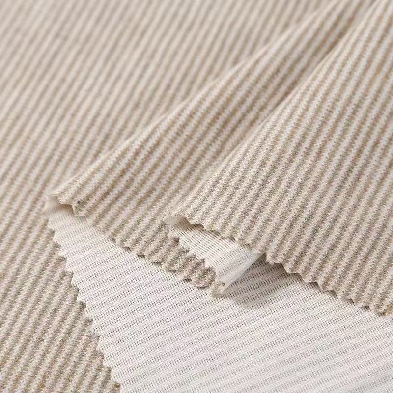 In stock, TR-colored spun 817# sheepskin wool horizontal striped knitted fabric is available for autumn and winter warm base layer and home wear Item Picture
