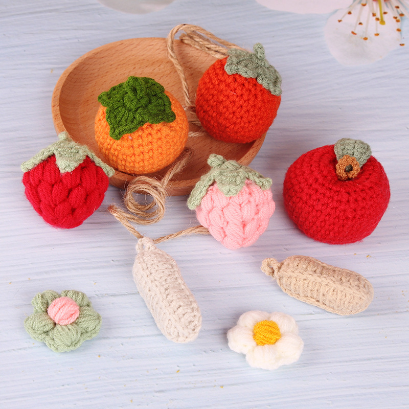 New cute fruit crocheted persimmon and strawberry keychain car bag pendant, good things happen wool pendant details Picture
