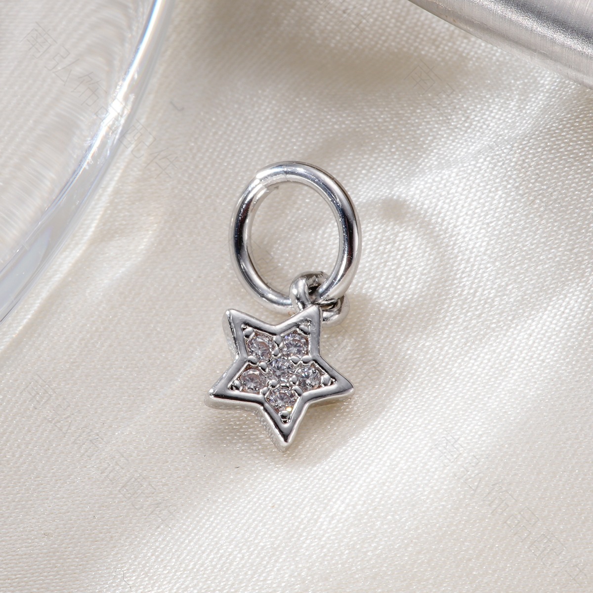 Copper-plated 18k high color retention, zirconium-inlaid five-pointed star pendant bracelet, pearl necklace, clasp, DIY jewelry accessory Specification image