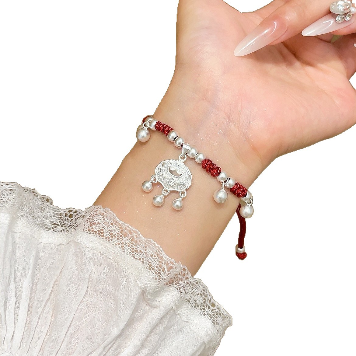 Copper-plated Miao silver lock bag bell hand-woven bracelet, pure handcrafted Chinese-style bracelet, bell red string bracelet Item Picture