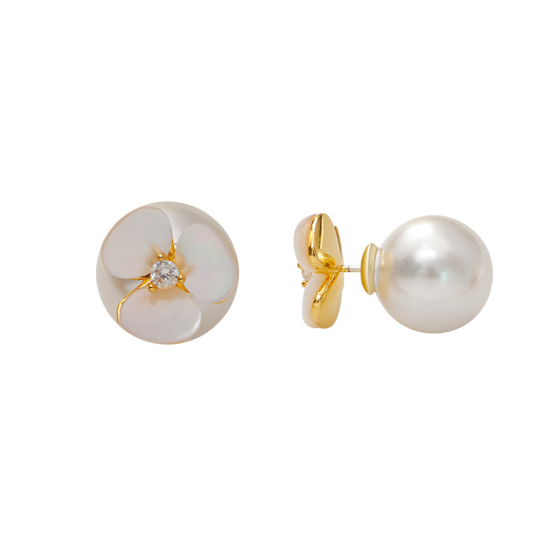 Hyacinth fresh and delicate flower stud earrings, a dual-wear, niche and high-end style, summer versatile and fashionable pearl new trendy earrings for women Item Picture