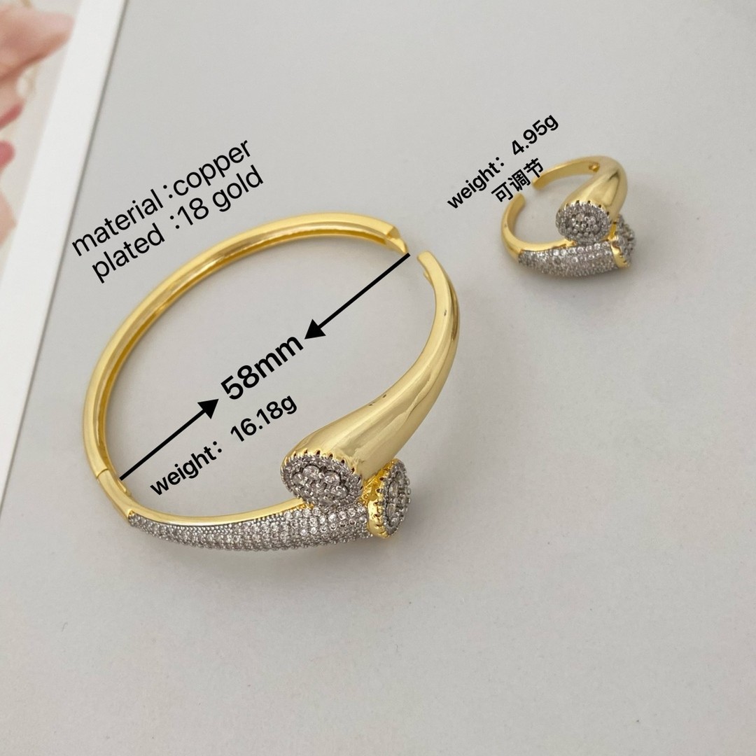Fashionable and personalized gold-plated two-color full-set zircon women's bracelet and ring set, wholesale of cross-border jewelry from Europe and America Application Scenario