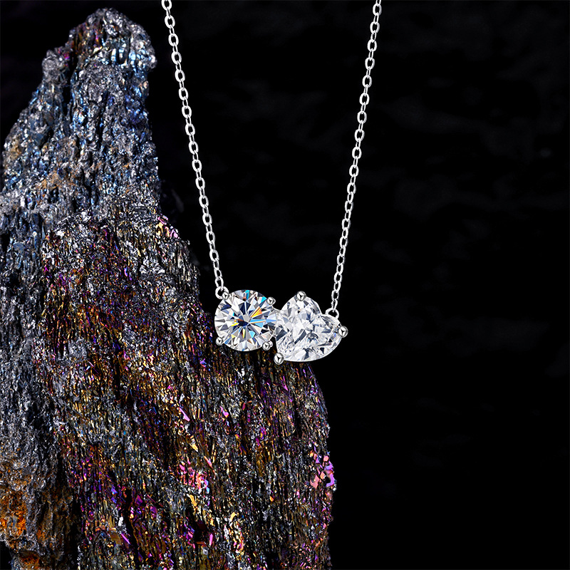 Wholesale of the new Korean version S925 sterling silver necklace for women with double heart Moissan-inlaid exquisite and personalized design details Picture